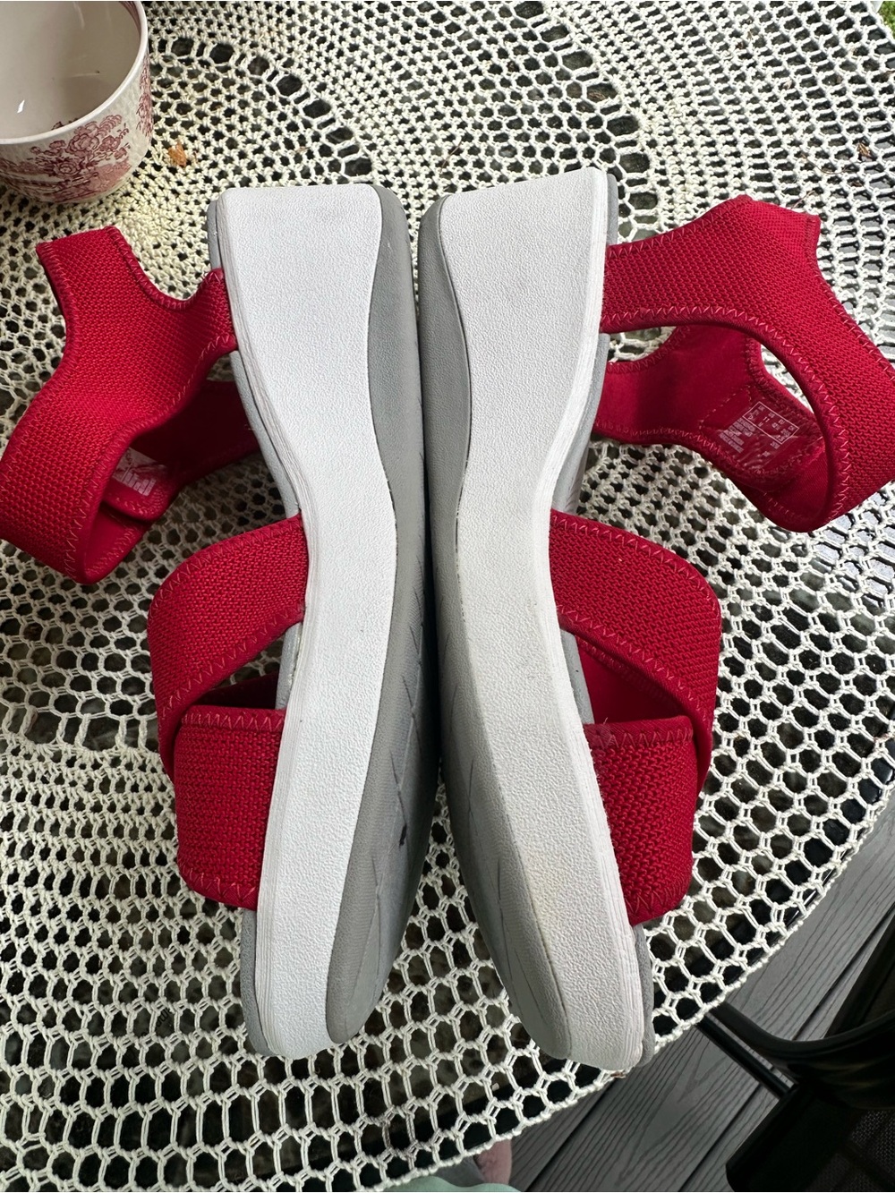 Cloudsteppers by Clarks Red Wedge Sandals with Crossed Front Straps - Picture 2 of 10